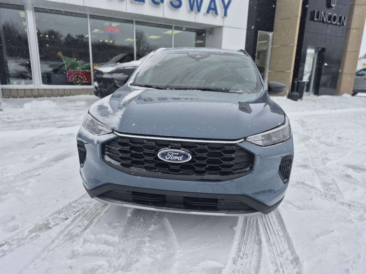 2025 Ford Escape ST-LINE, HEATED STEERING WHEEL, HEATED SEATS! Photo