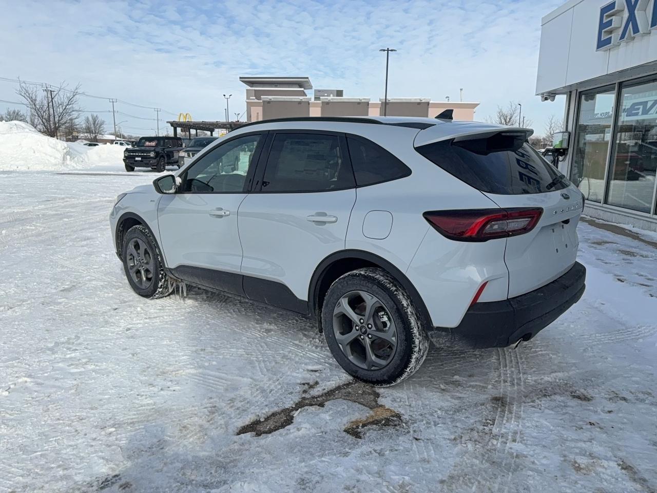 2026 Ford Escape ST-LINE, NAVIGATION, ADAPTIVE CRUISE, REMOTE START Photo