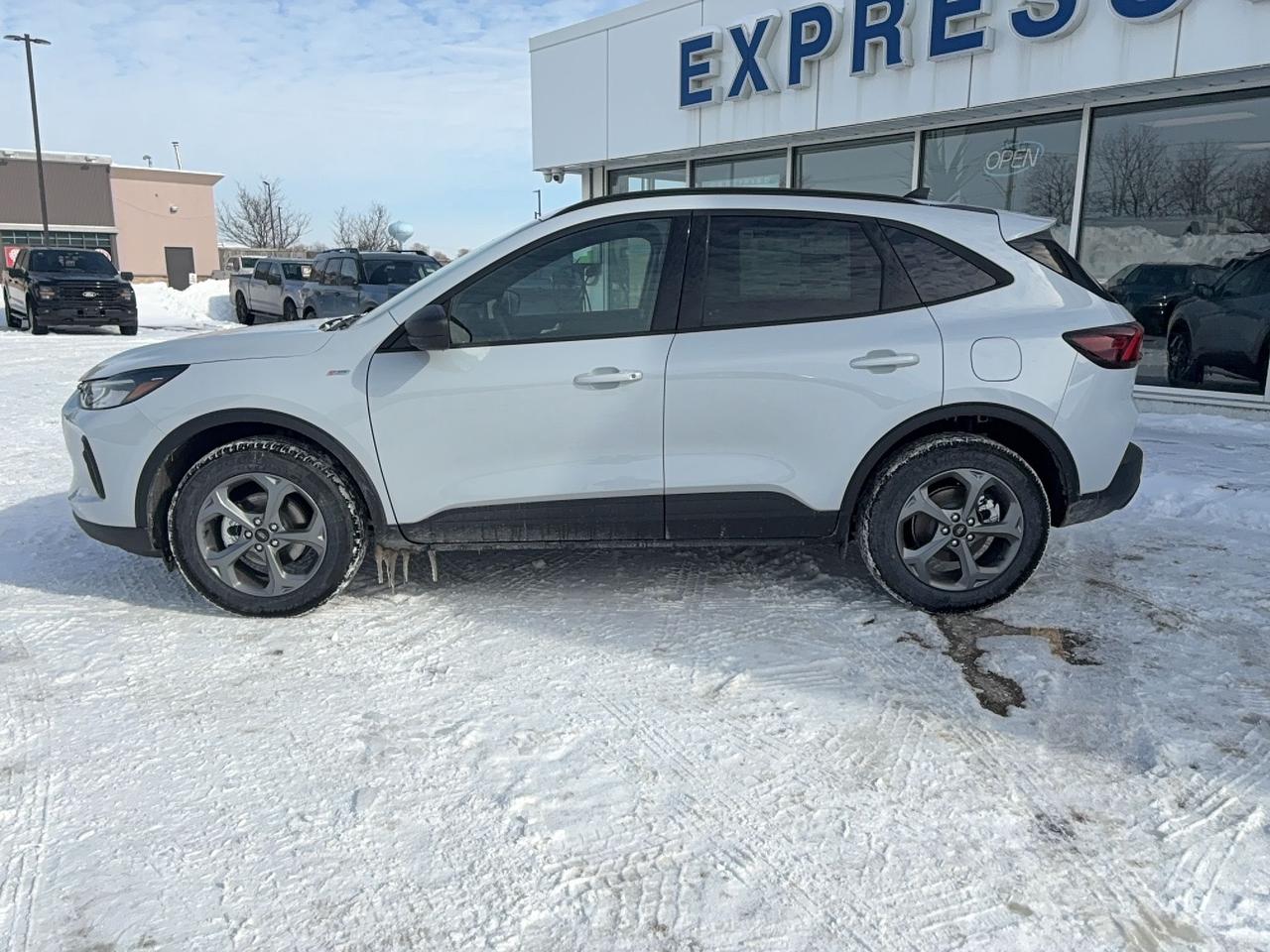 2026 Ford Escape ST-LINE, NAVIGATION, ADAPTIVE CRUISE, REMOTE START Photo