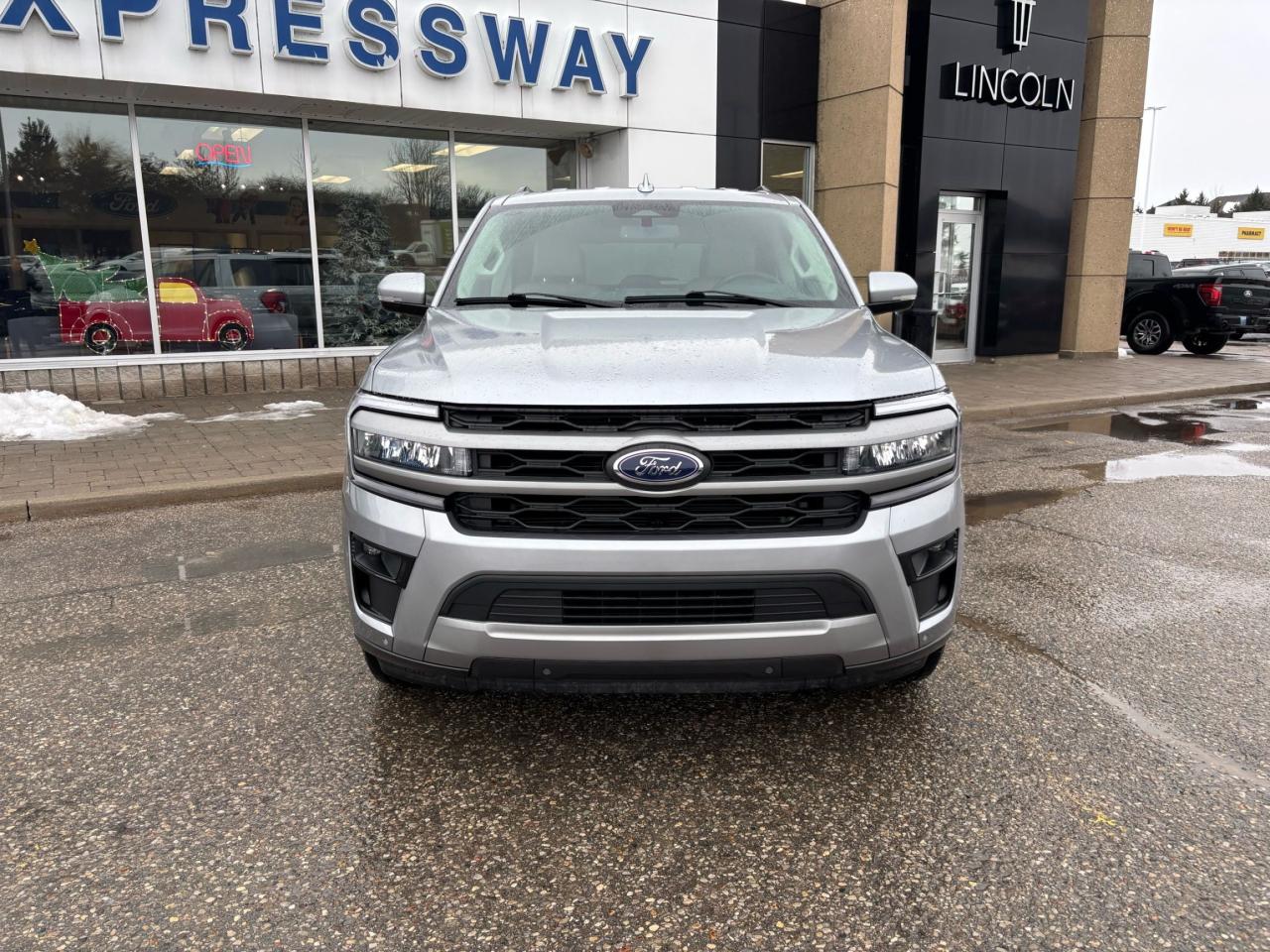 2024 Ford Expedition XLT, SPECIAL EDITION PACKAGE! 20" RIMS! Photo