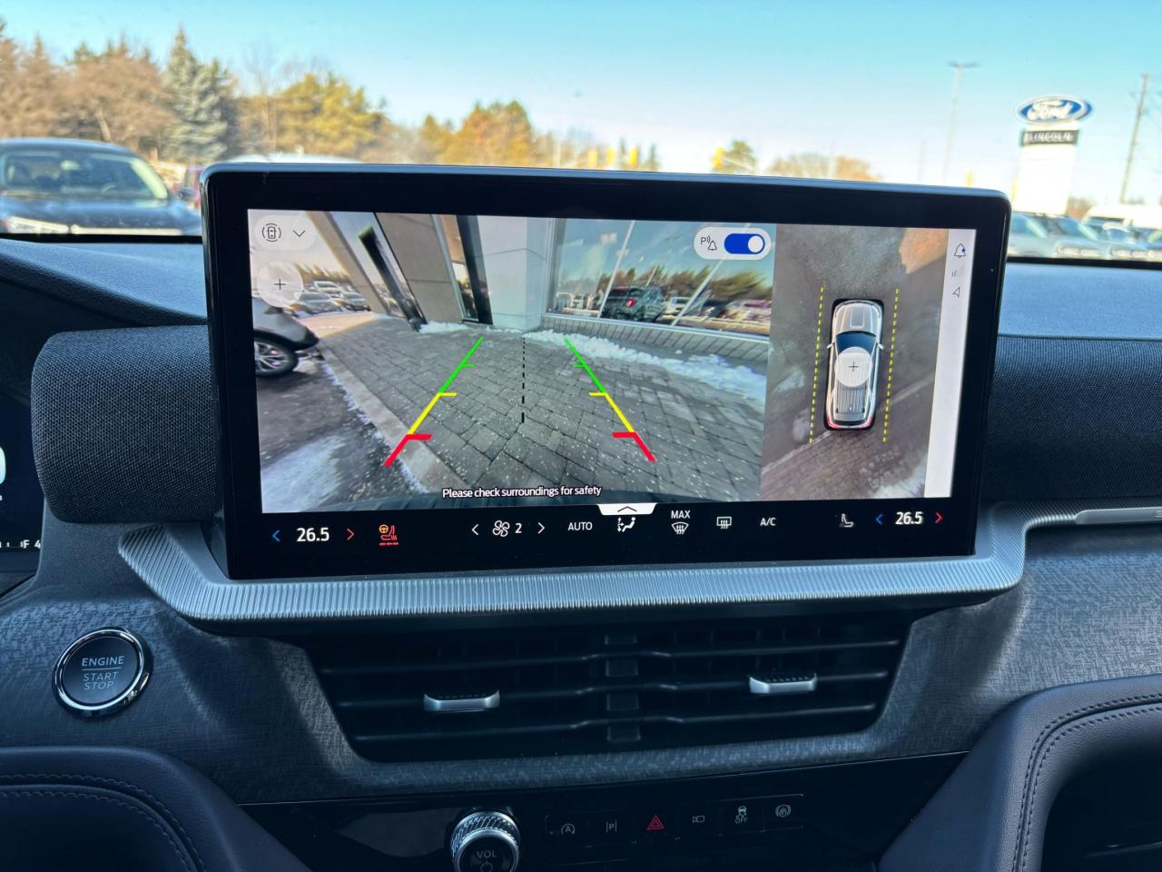 2025 Ford Explorer PLATINUM, LEATHER, MOONROOF, REMOTE START! Photo