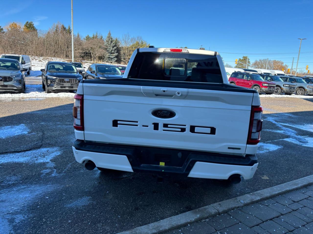 2023 Ford F-150 LARIAT, SPORT, 20" RIMS, POWER TAILGATE, LEATHER! Photo4