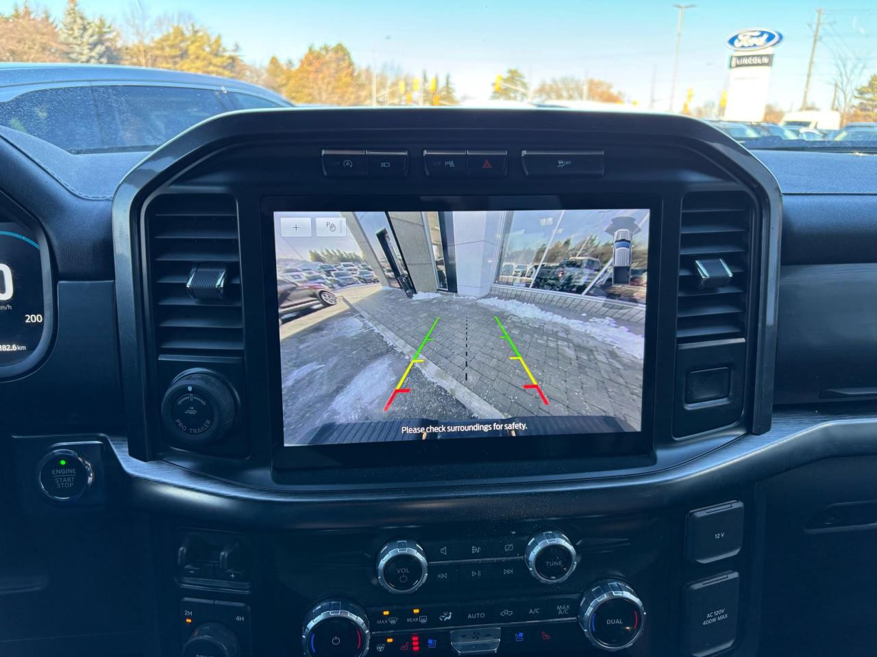 2023 Ford F-150 LARIAT, SPORT, 20" RIMS, POWER TAILGATE, LEATHER! Photo