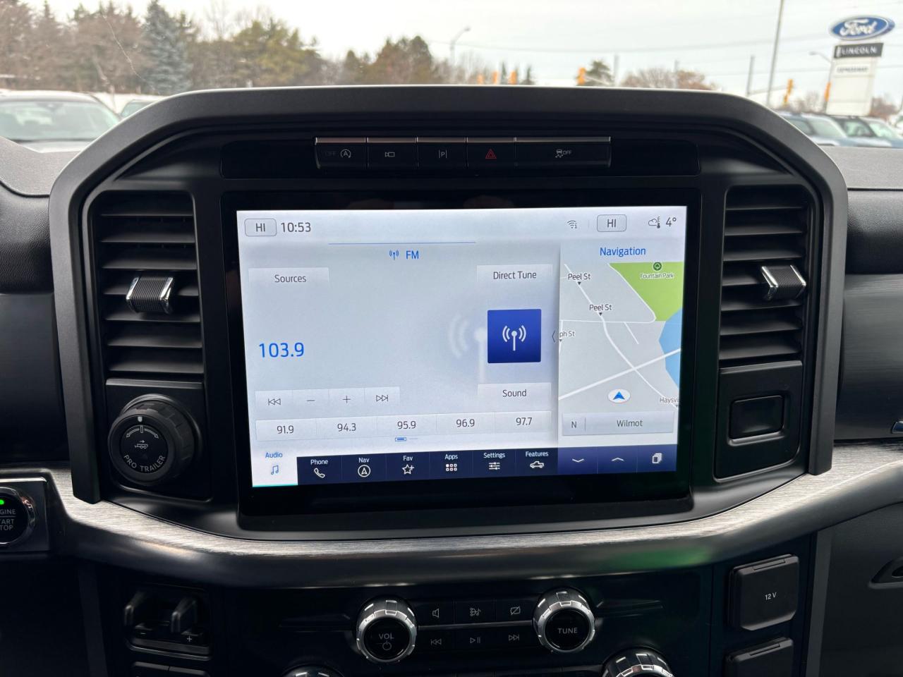 2022 Ford F-150 SUPERCAB! EXTREMELY LOW KM'S! 5L, LOADED! Photo