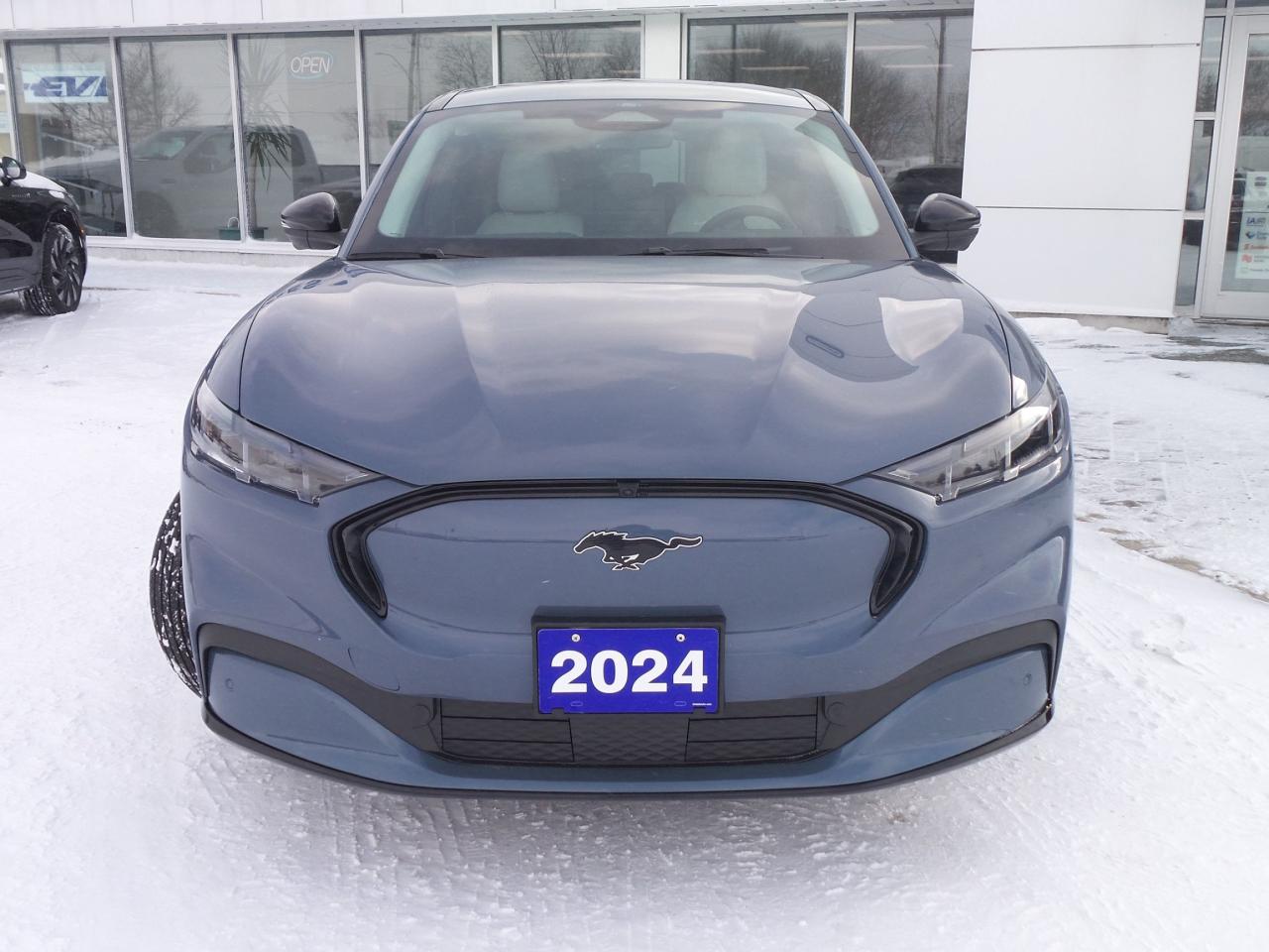 2024 Ford Mustang Mach-E PREMIUM, EXTENDED RANGE BATTERY, 19" RIMS! Photo1