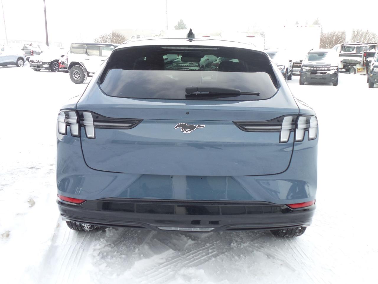 2024 Ford Mustang Mach-E PREMIUM, EXTENDED RANGE BATTERY, 19" RIMS! Photo