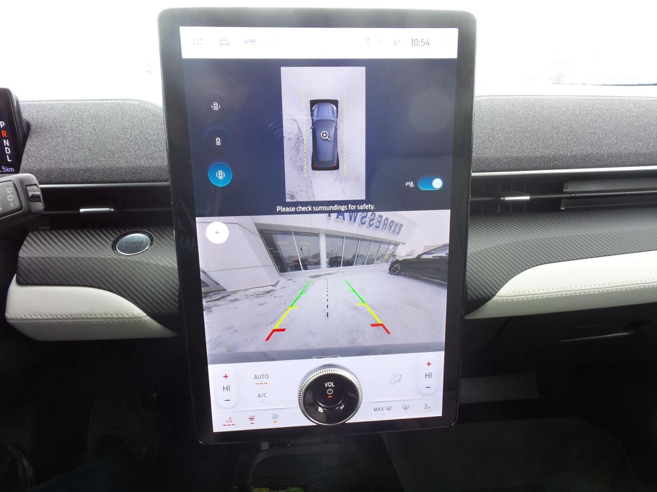 2024 Ford Mustang Mach-E PREMIUM, EXTENDED RANGE BATTERY, 19" RIMS! Photo