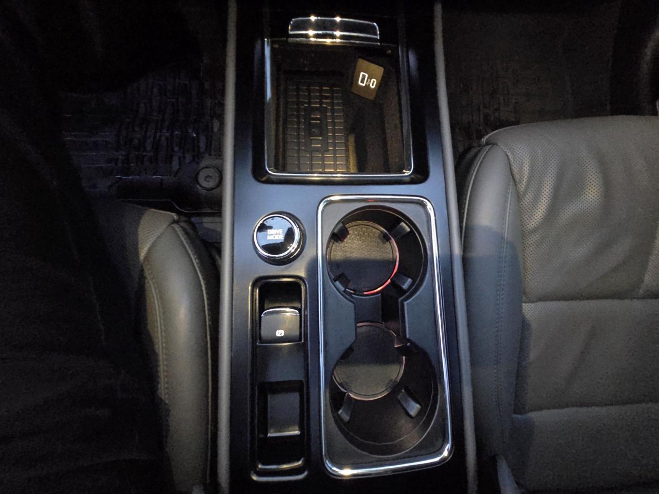 2025 Lincoln Corsair GRAND TOURING, 20" RIMS, HEATED STEERING WHEEL! Photo