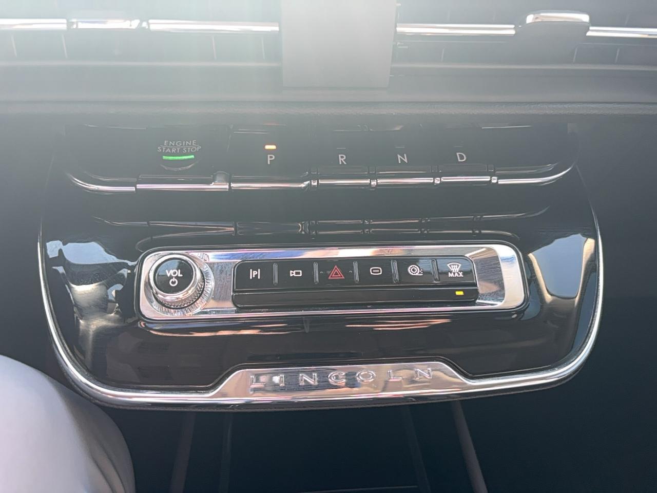 2025 Lincoln Corsair GRAND TOURING, 20" RIMS, HEATED STEERING WHEEL! Photo