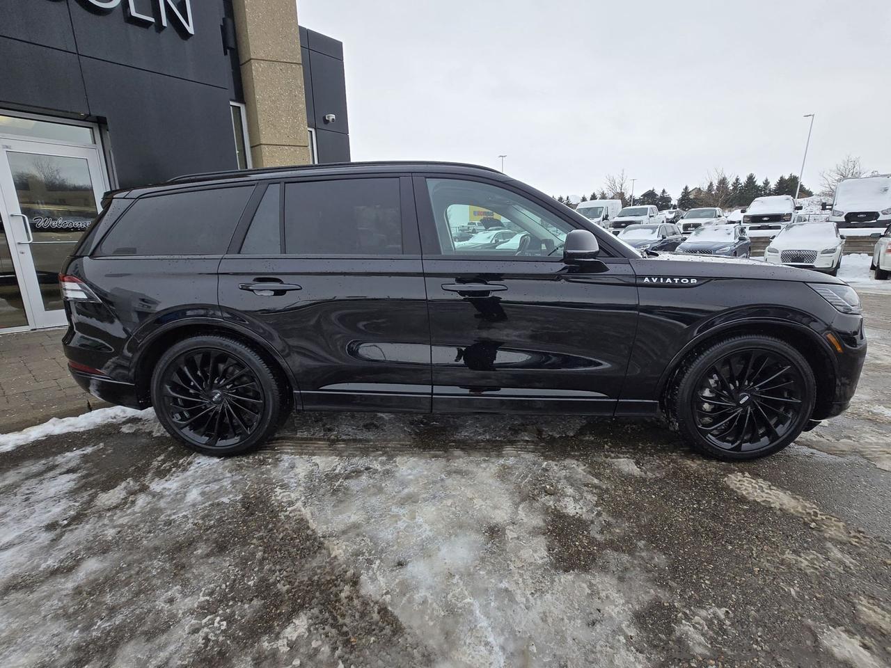 2025 Lincoln Aviator RESERVE! JET PACK! 22" RIMS! 201A PACKAGE, LOADED! Photo2