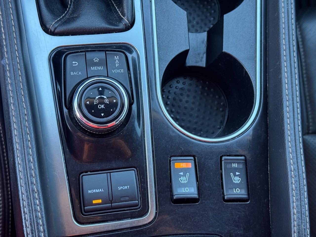 2016 Nissan Maxima SV **DEALER SERVICED** - Photo #25