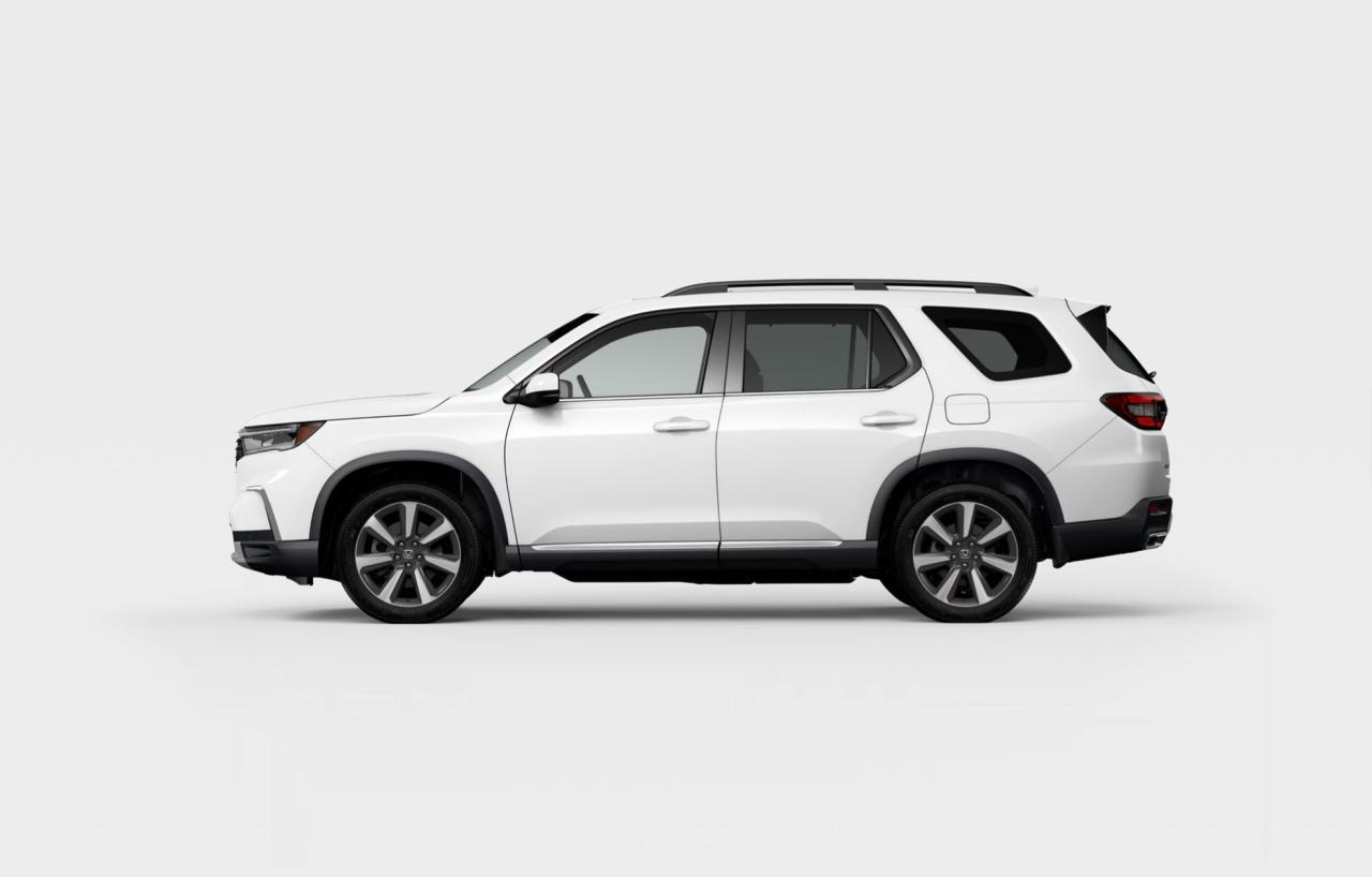 2025 Honda Pilot Touring Photo1