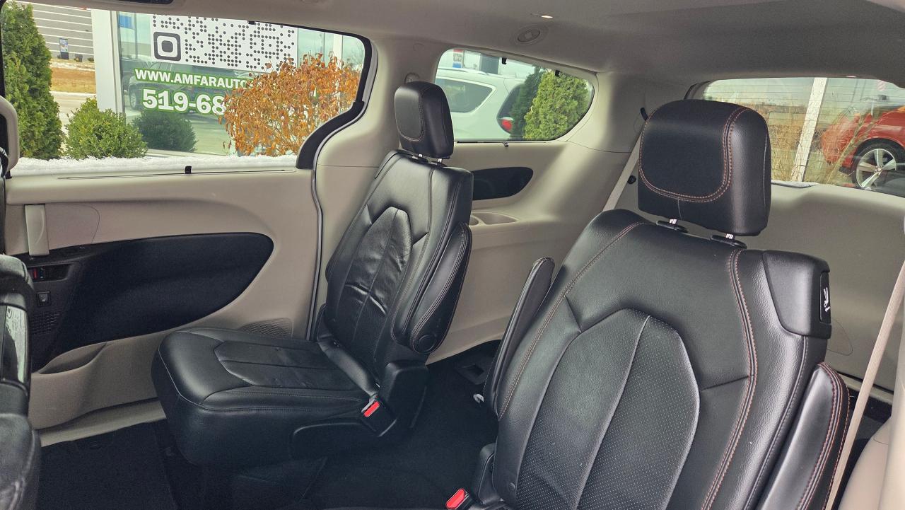 2017 Chrysler Pacifica Touring-L Plus Photo