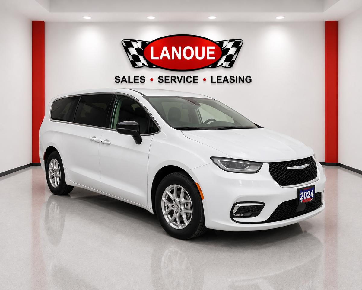 2024 Chrysler Pacifica Touring-L Photo