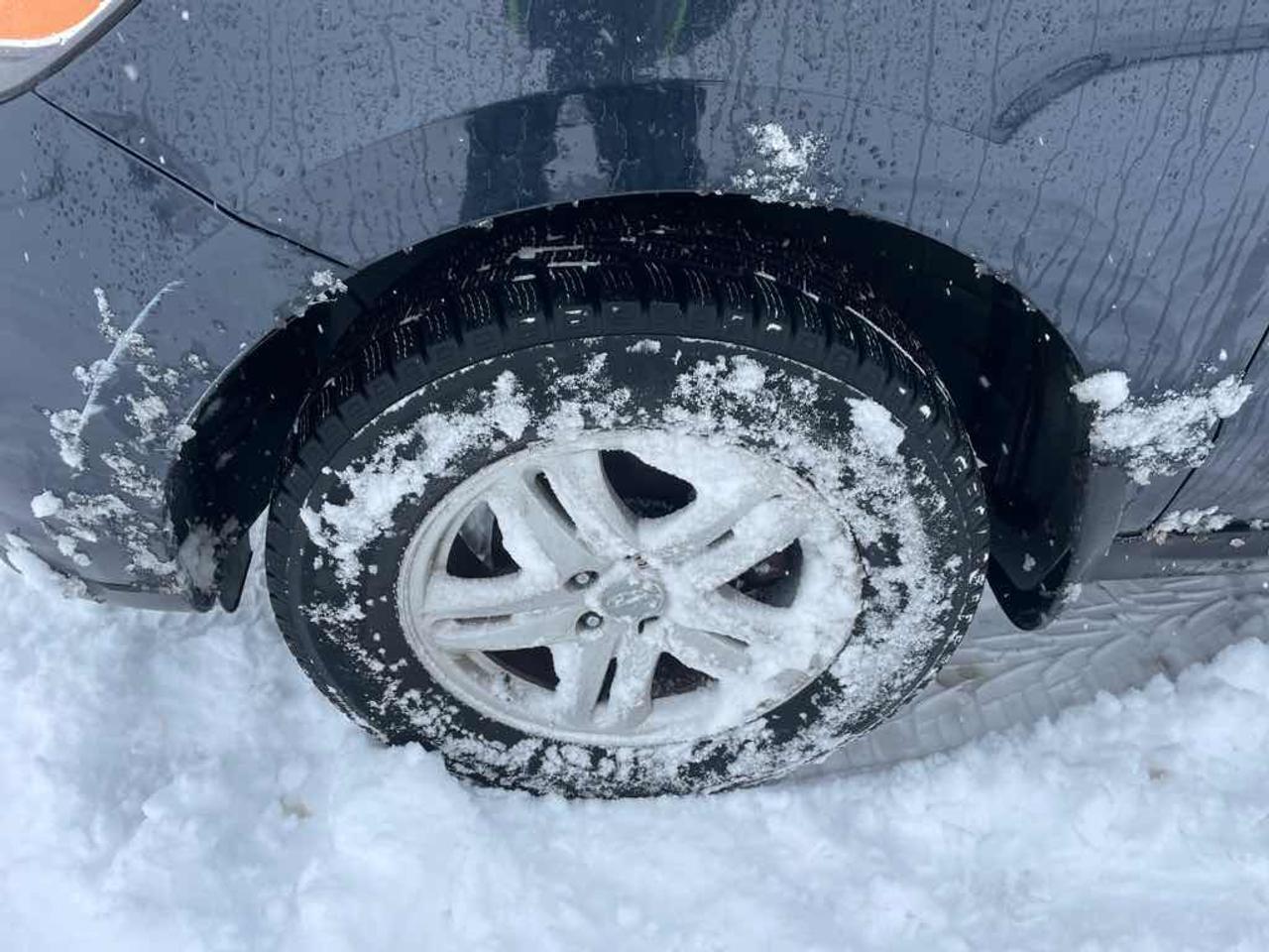 2011 Hyundai Santa Fe GLS Photo