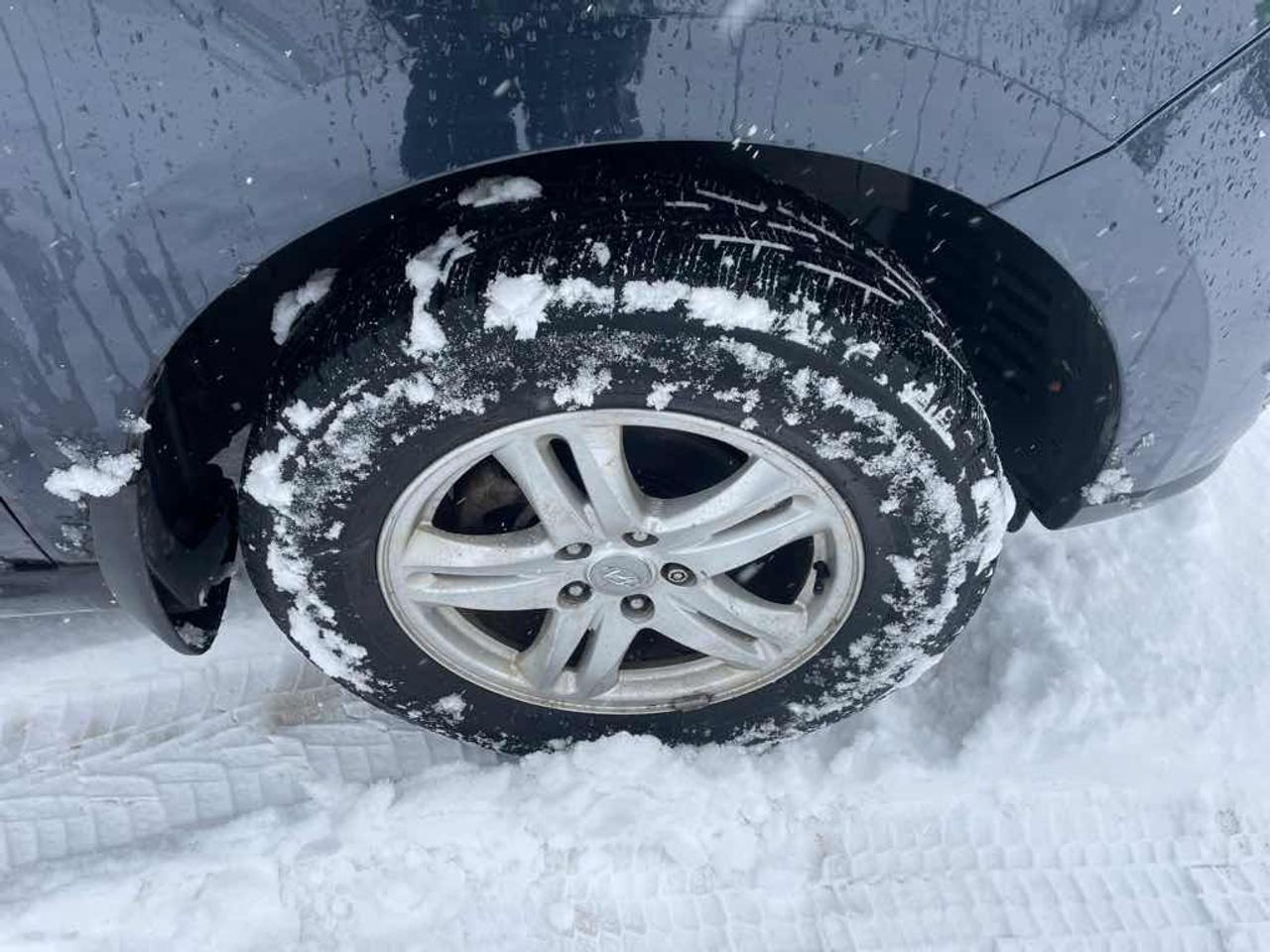 2011 Hyundai Santa Fe GLS Photo
