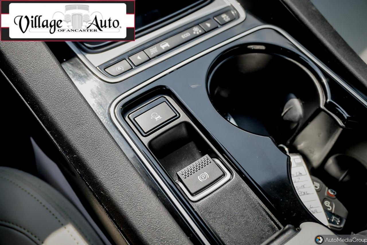 2017 Jaguar F-PACE AWD 4DR 35T PRESTIGE - Photo #23