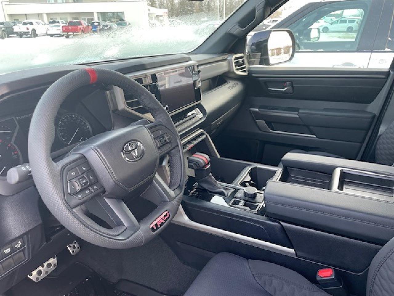 2026 Toyota Tundra TRD OFF ROAD CREWMAX LONGBOX Photo3