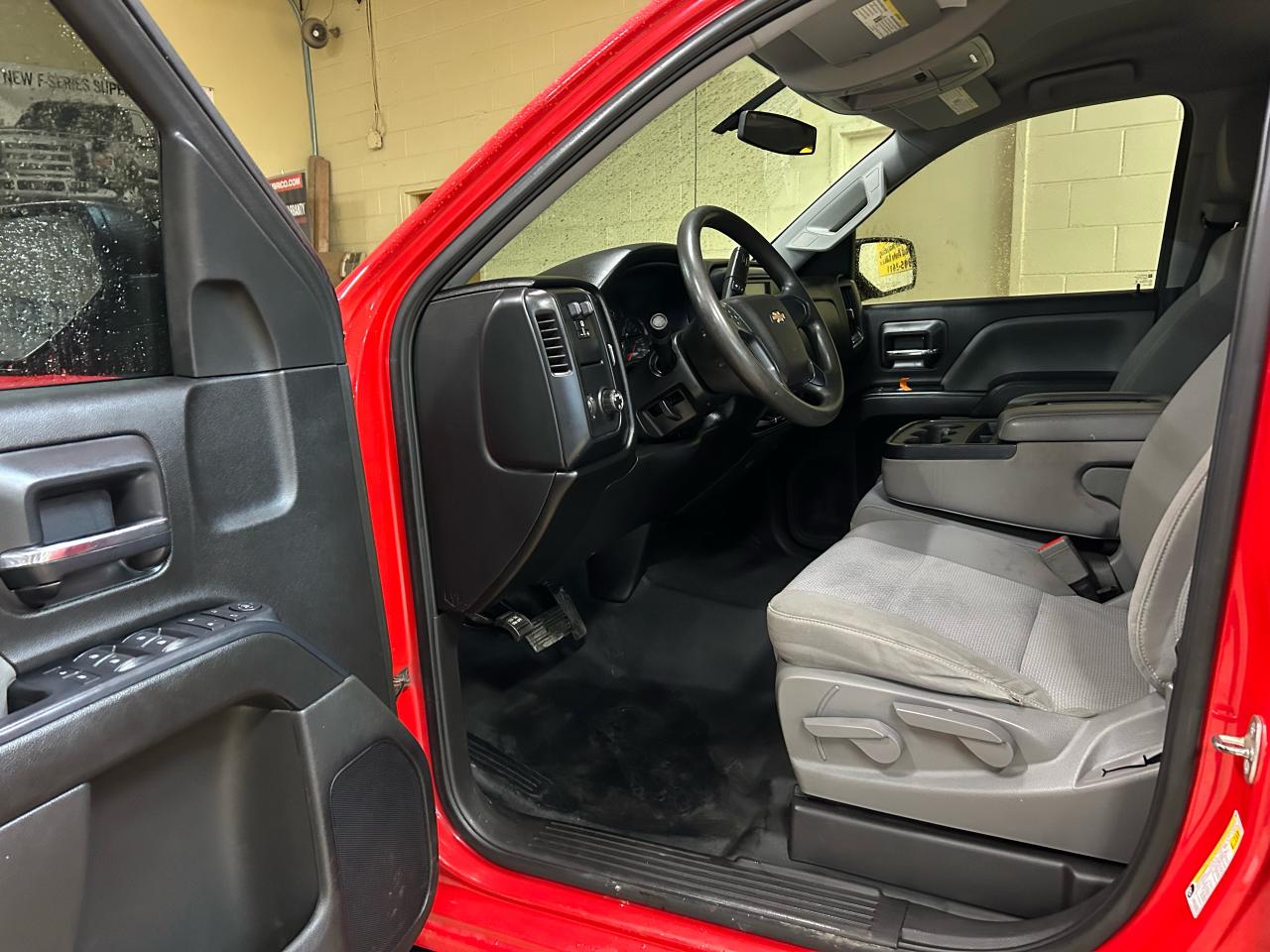 2018 Chevrolet Silverado 1500 LS Photo