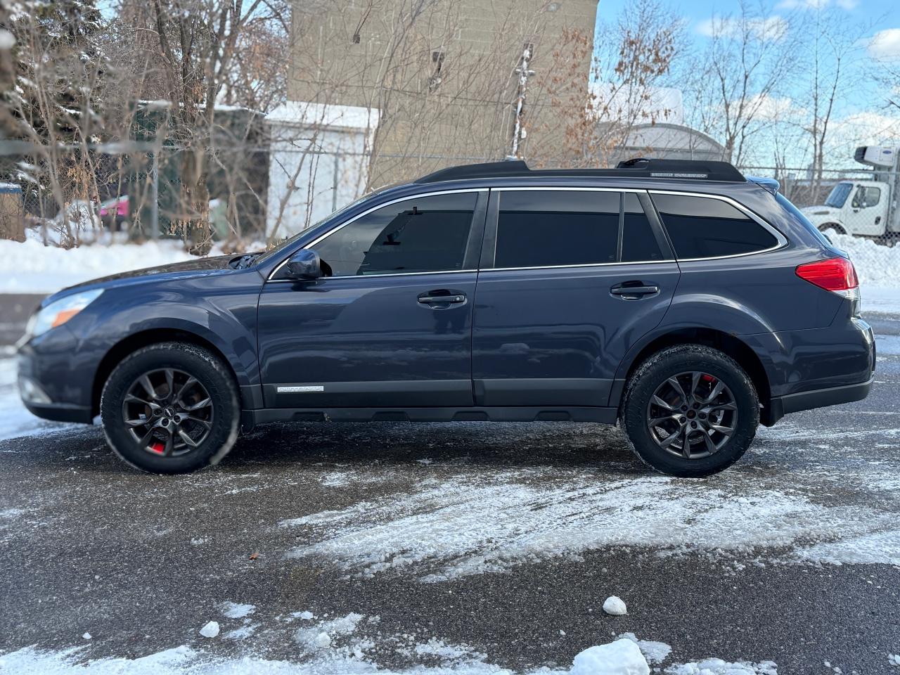 2011 Subaru Outback 4dr Wgn H4 Auto 2.5i Prem - Photo #8