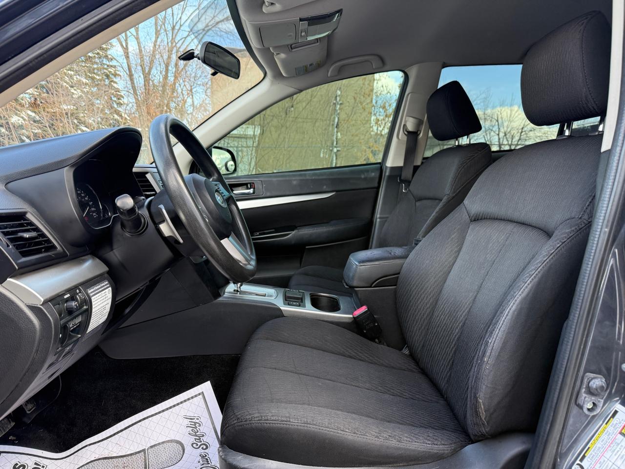 2011 Subaru Outback 4dr Wgn H4 Auto 2.5i Prem - Photo #9