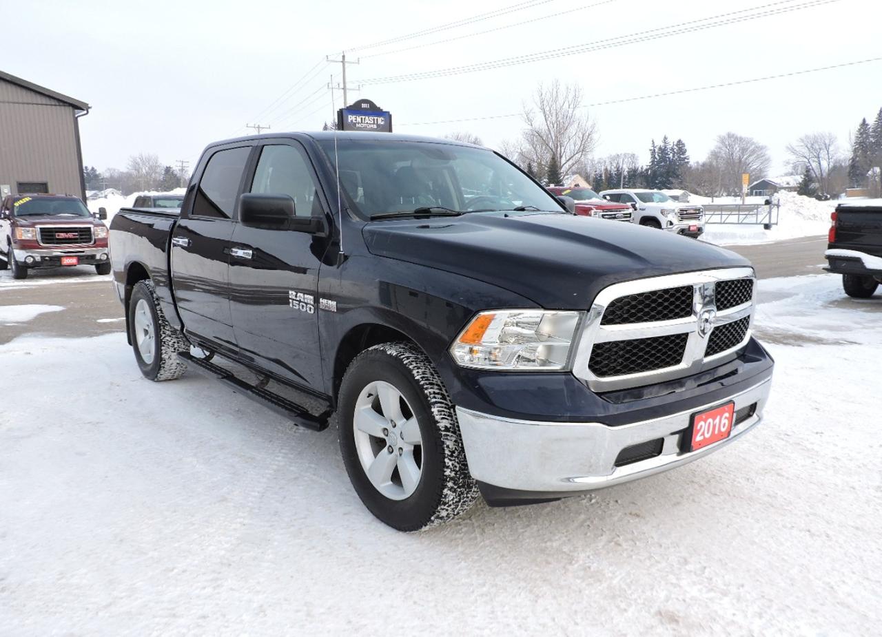 2016 RAM 1500 SLT 5.7L Hemi 4X4 Rust Free  Only 97000 KMS