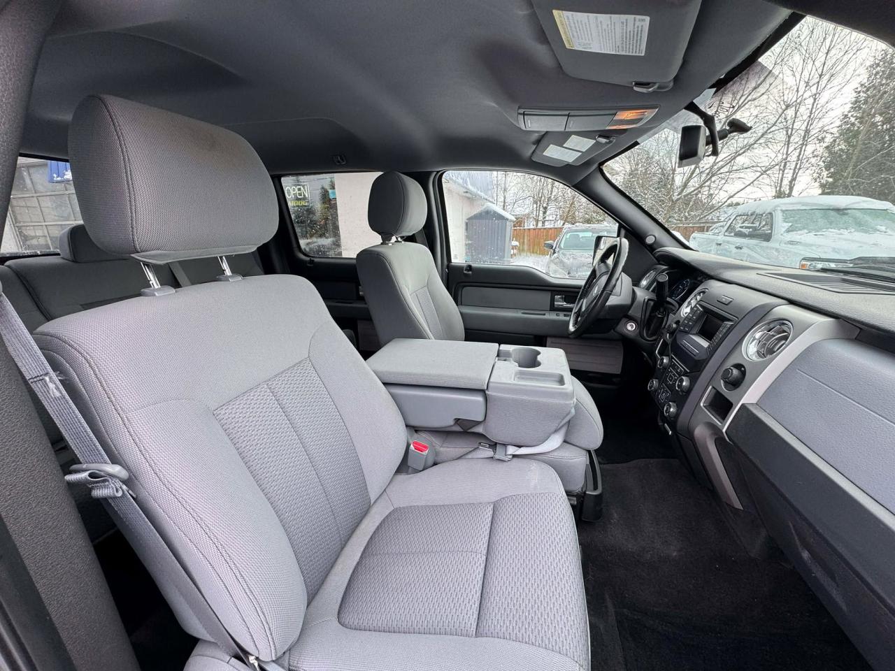 2013 Ford F-150 4WD SUPERCREW 145" XLT - Photo #9