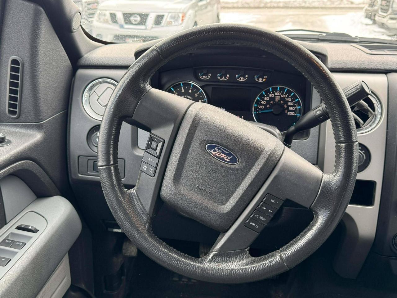 2013 Ford F-150 4WD SUPERCREW 145" XLT - Photo #13