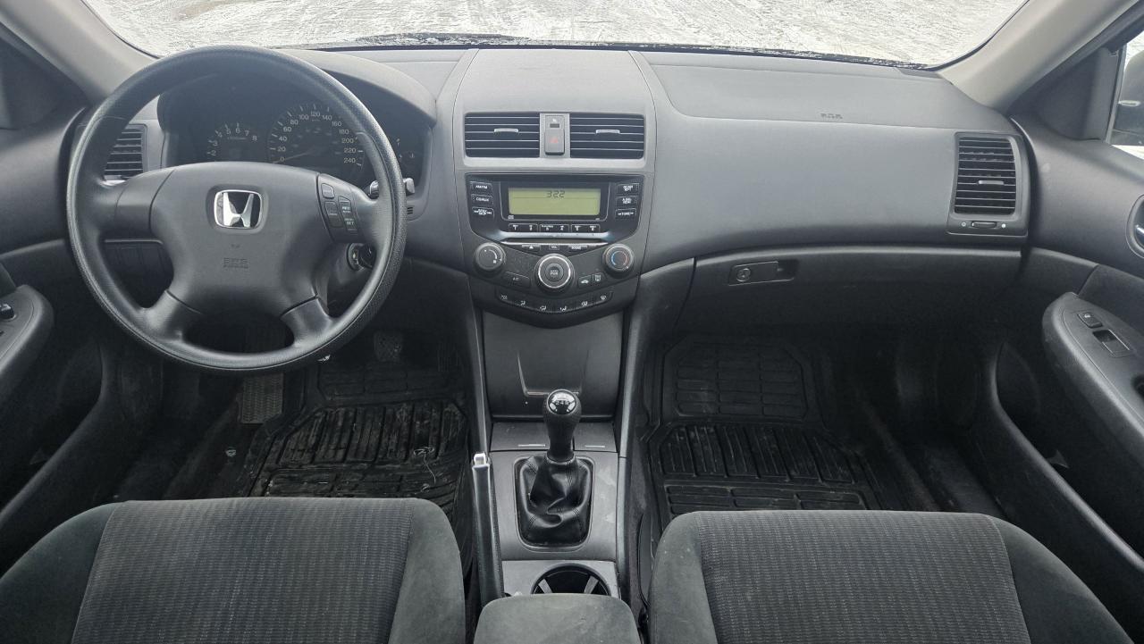 2005 Honda Accord 4dr LX-G Manual - Photo #7