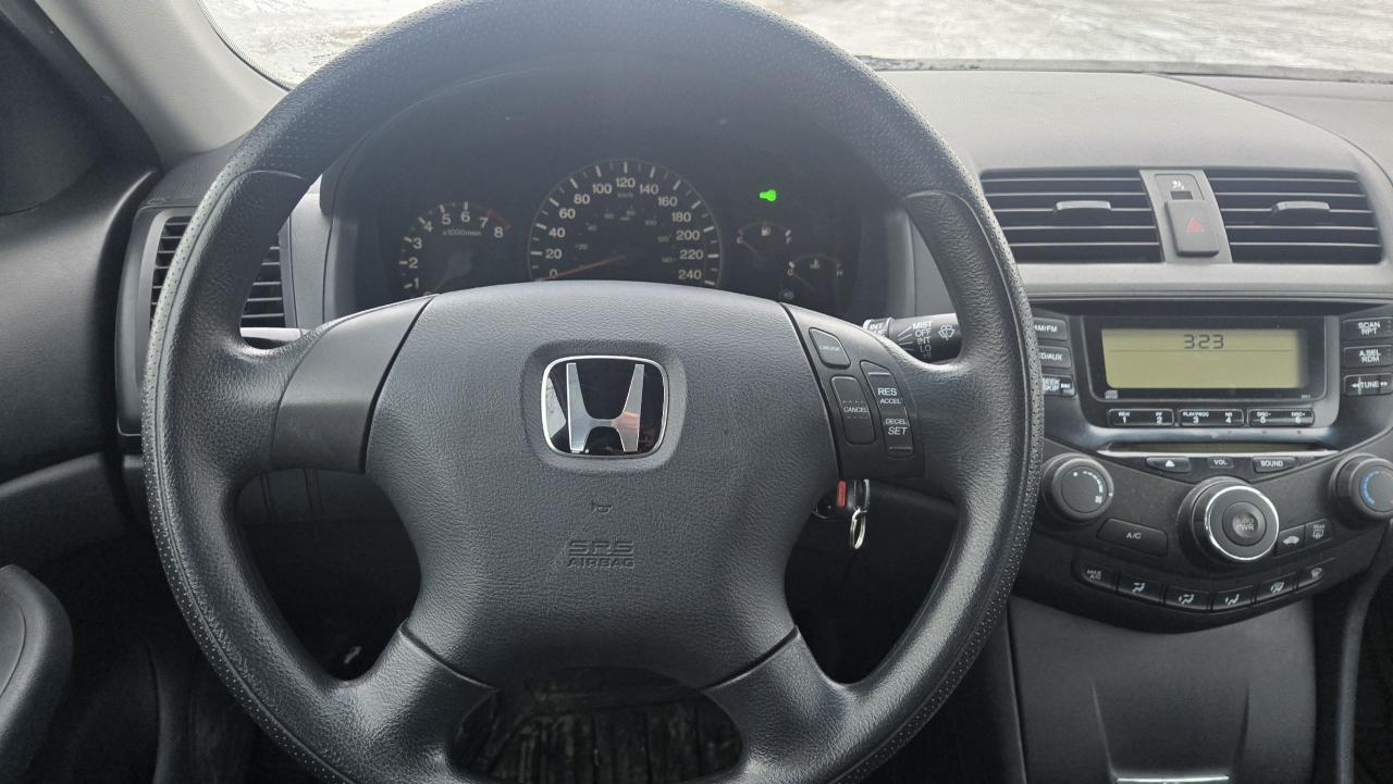 2005 Honda Accord 4dr LX-G Manual - Photo #9