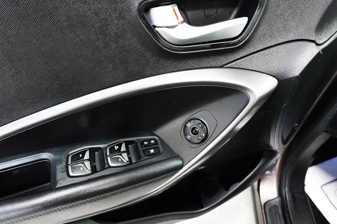 2014 Hyundai Santa Fe XL AWD, PREMIUM,NO ACCIDENT,LOW KM,7 PASS,XL - Photo #14