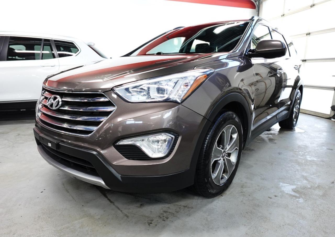 2014 Hyundai Santa Fe XL AWD, PREMIUM,NO ACCIDENT,LOW KM,7 PASS,XL Photo2
