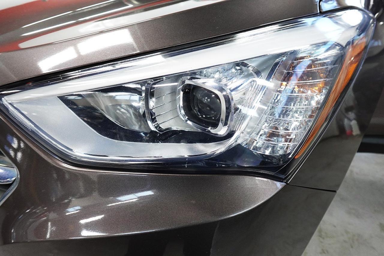 2014 Hyundai Santa Fe XL AWD, PREMIUM,NO ACCIDENT,LOW KM,7 PASS,XL - Photo #11