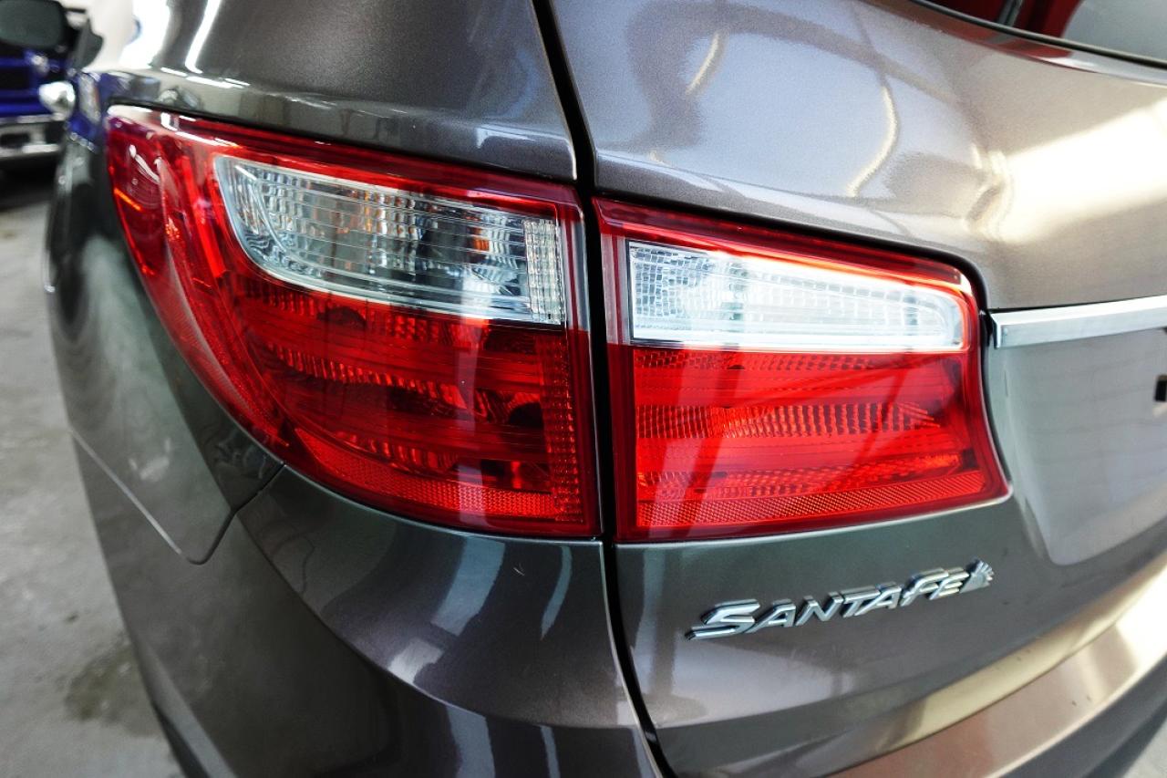 2014 Hyundai Santa Fe XL AWD, PREMIUM,NO ACCIDENT,LOW KM,7 PASS,XL - Photo #9