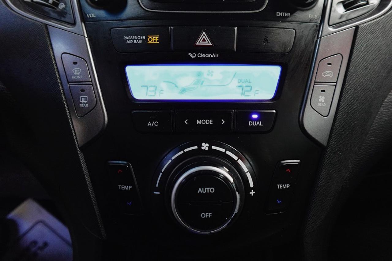 2014 Hyundai Santa Fe XL AWD, PREMIUM,NO ACCIDENT,LOW KM,7 PASS,XL - Photo #25