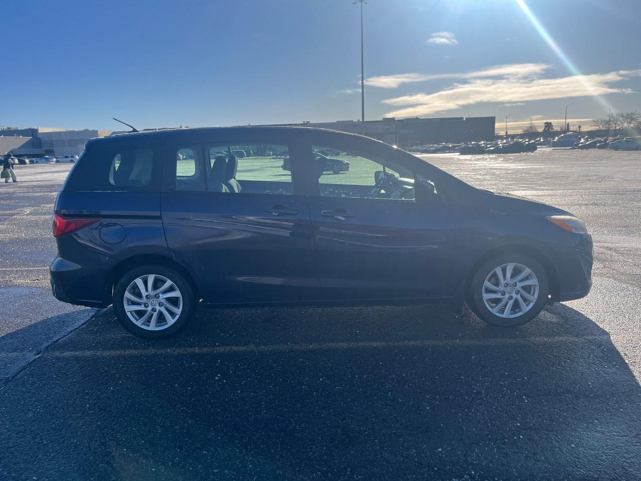 2012 Mazda MAZDA5 4dr Wgn Auto GS Photo