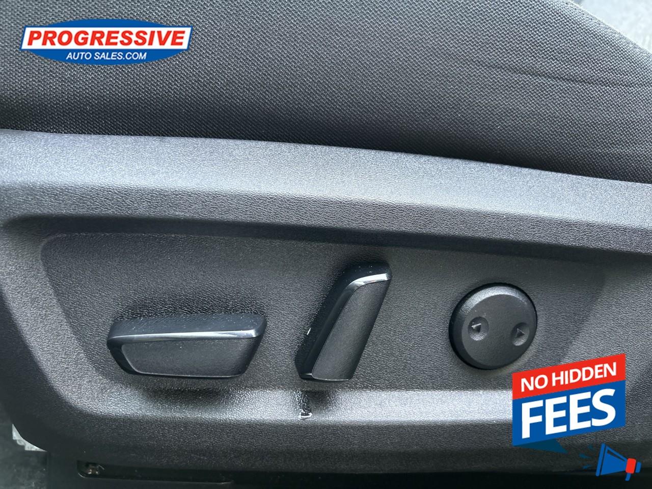 2025 Nissan Rogue SV MOONROOF Photo