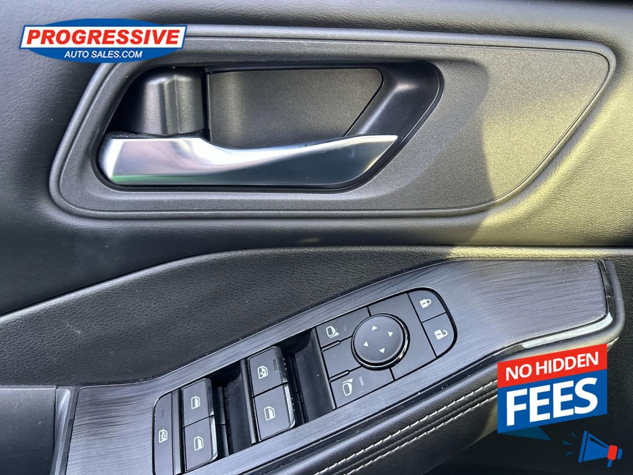 2025 Nissan Rogue SV MOONROOF Photo