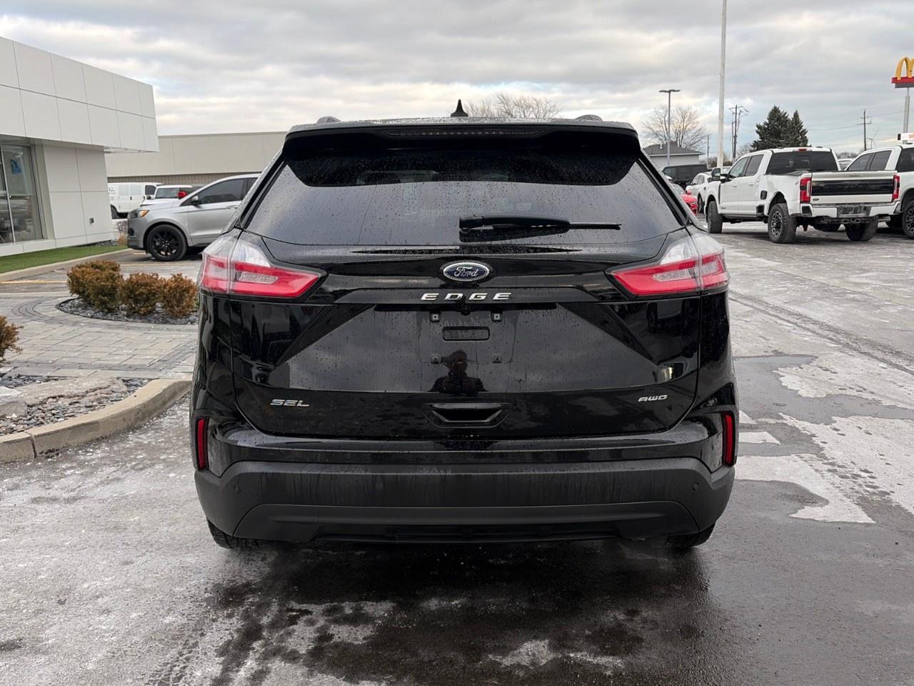 2022 Ford Edge SEL AWD Photo4