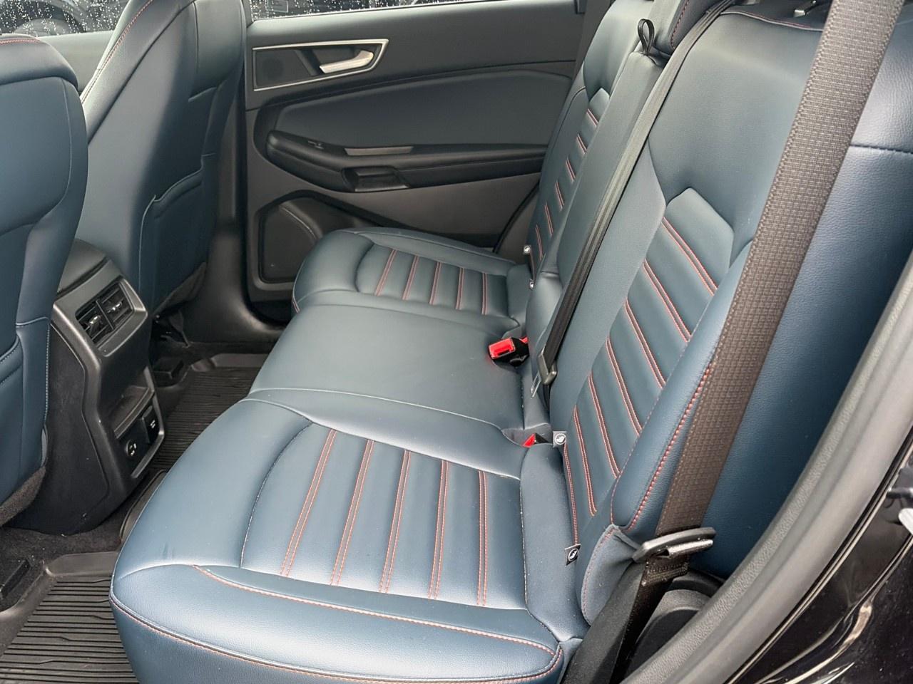 2022 Ford Edge SEL AWD Photo