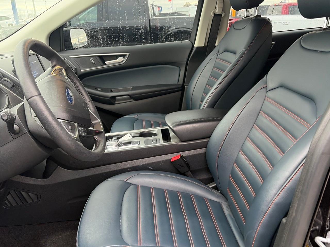 2022 Ford Edge SEL AWD Photo