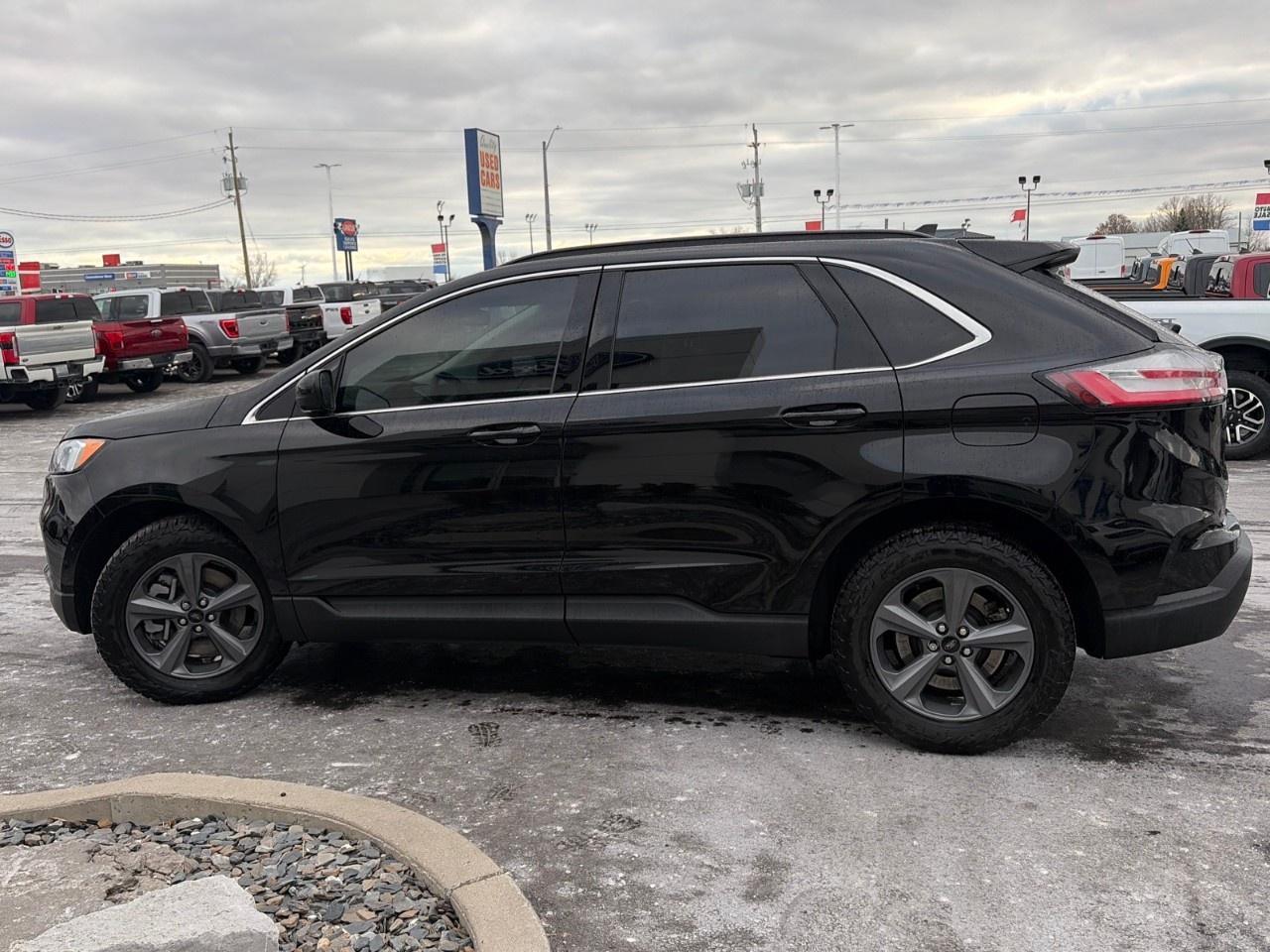 2022 Ford Edge SEL AWD Photo