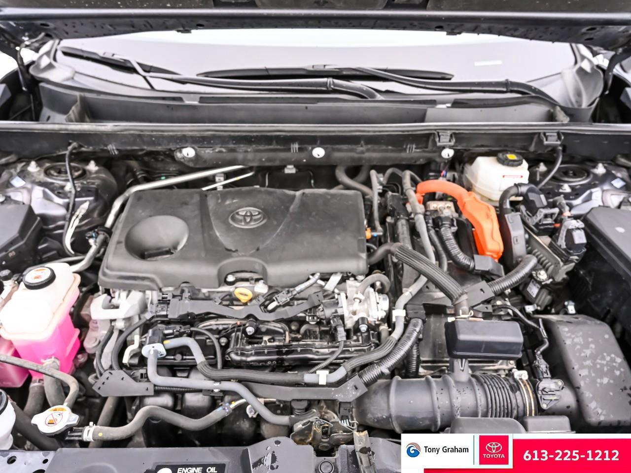 2022 Toyota RAV4 Hybrid XSE Photo