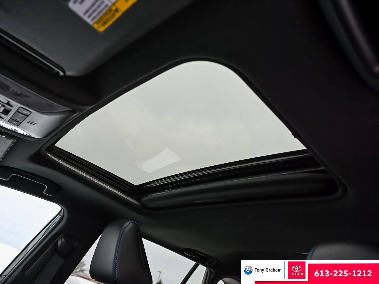 2022 Toyota RAV4 Hybrid XSE Photo