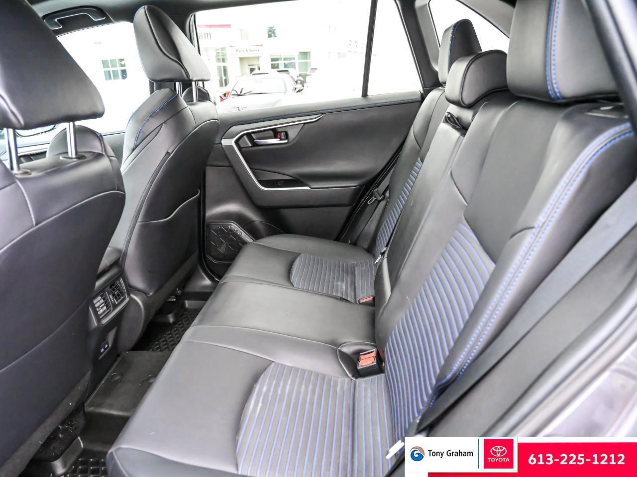 2022 Toyota RAV4 Hybrid XSE Photo