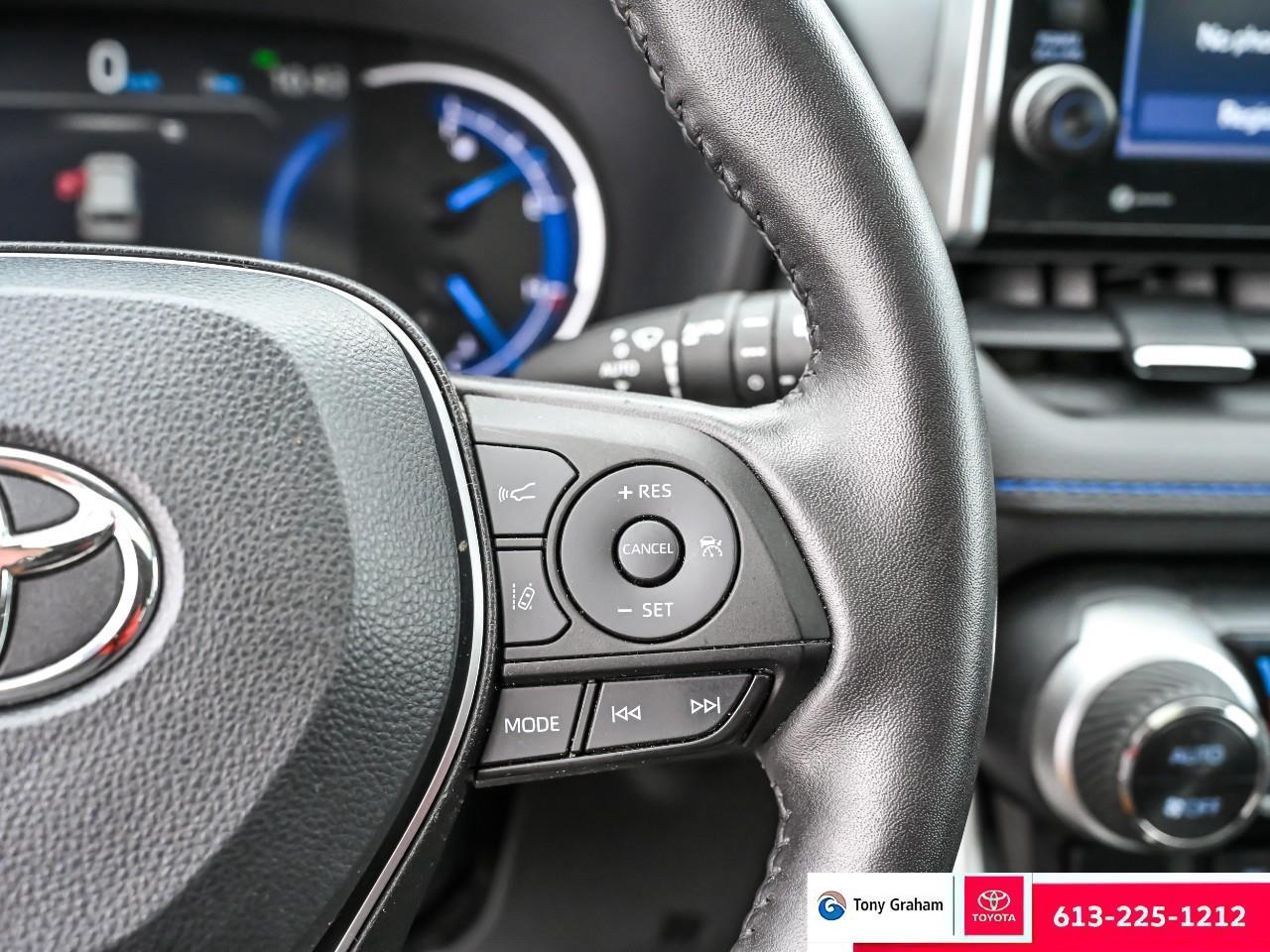 2022 Toyota RAV4 Hybrid XSE Photo