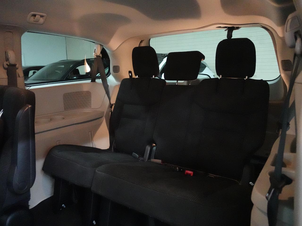 2020 Dodge Grand Caravan SXT | Navigation | StowGo | Backup Cam | Bluetooth