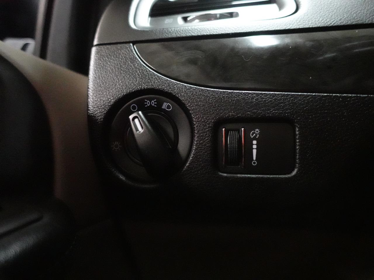 2020 Dodge Grand Caravan SXT | Navigation | StowGo | Backup Cam | Bluetooth