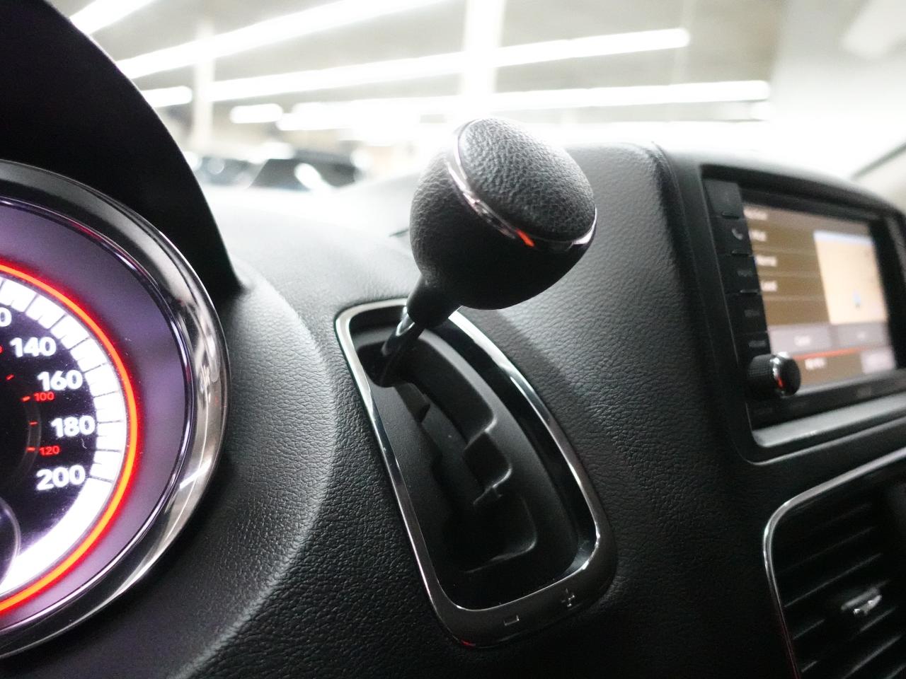 2020 Dodge Grand Caravan SXT | Navigation | StowGo | Backup Cam | Bluetooth