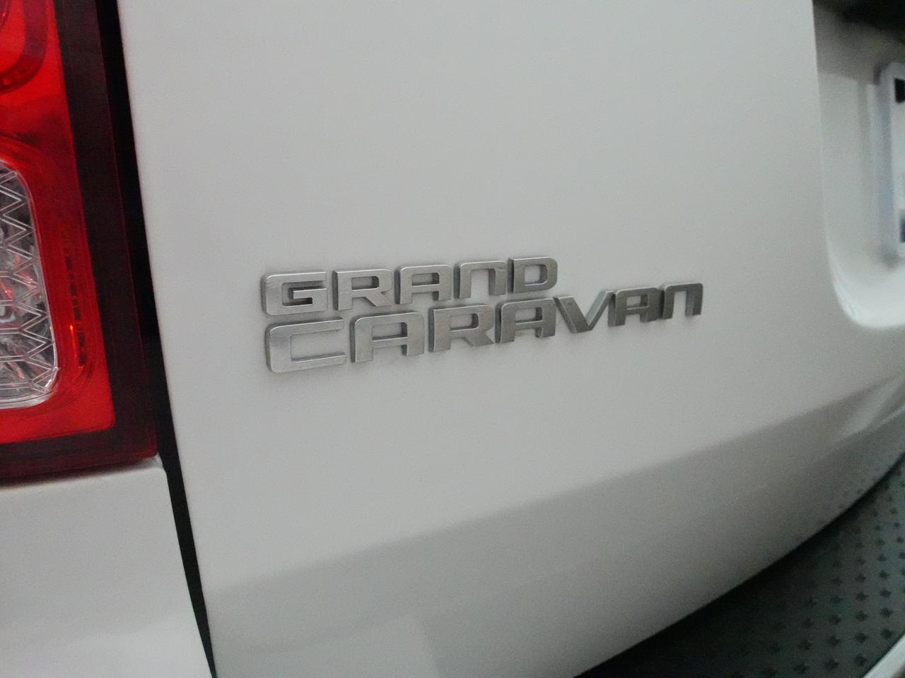 2020 Dodge Grand Caravan SXT | Navigation | StowGo | Backup Cam | Bluetooth Photo